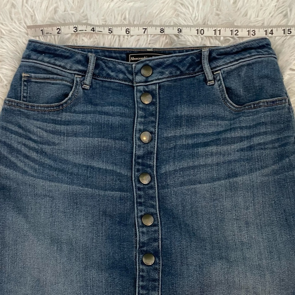 Abercrombie & Fitch Button Up Denim Skirt - Picture 9 of 10